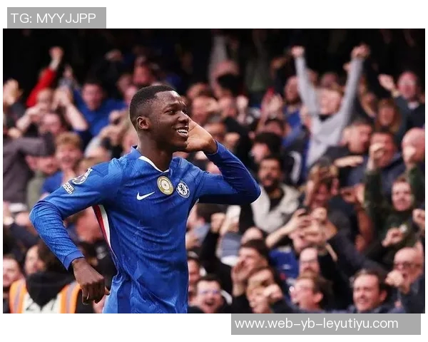 公交司机穿利物浦球衣遭切尔西球迷围攻后被解雇引发热议 公交司机穿利物浦球衣遭切尔西球迷围攻后被解雇引发热议